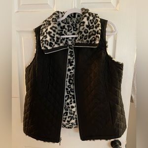 Black and Leopard Fur Vest Chicos SZ 2